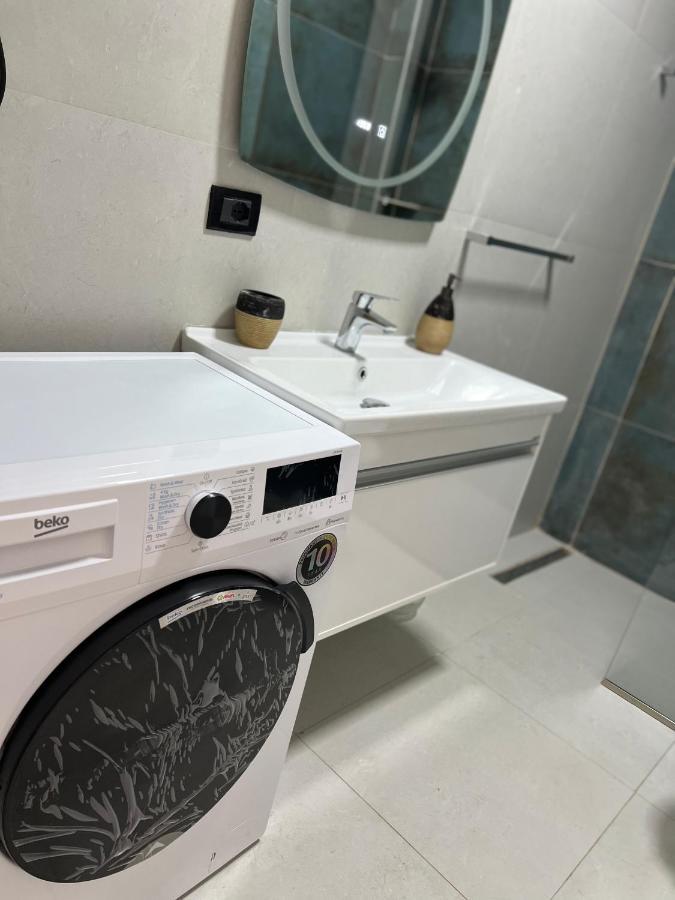 Amion In Center Of Apartamento Tirana